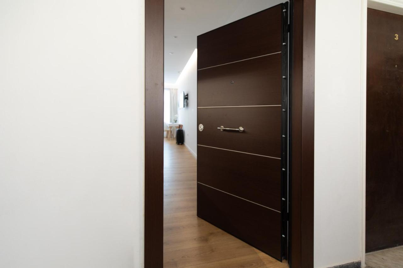 Minimal Apartment In Plaka Atény Exteriér fotografie